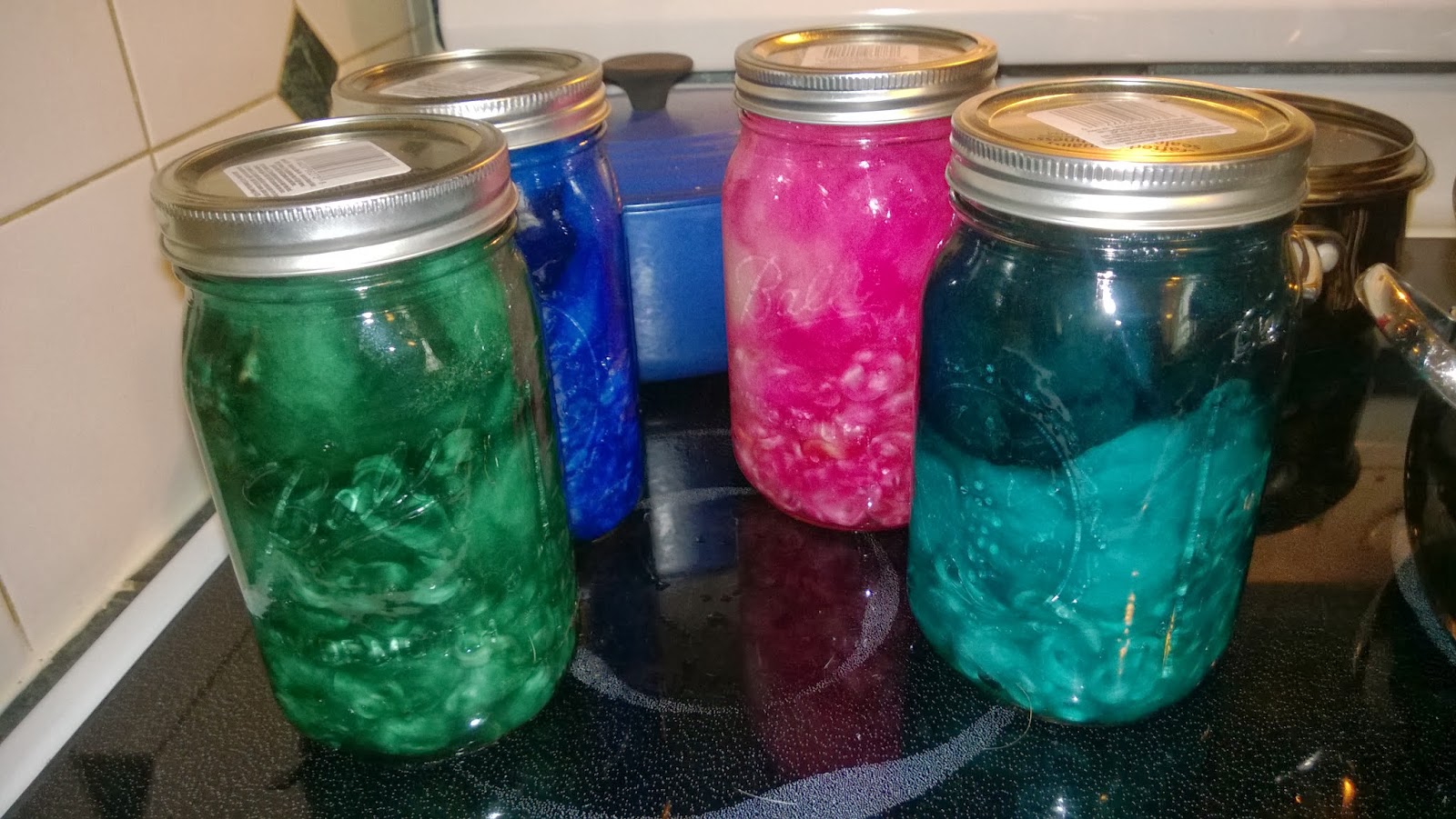 Gardner Street Dyeing Fiber in Mason Jars Oven technique